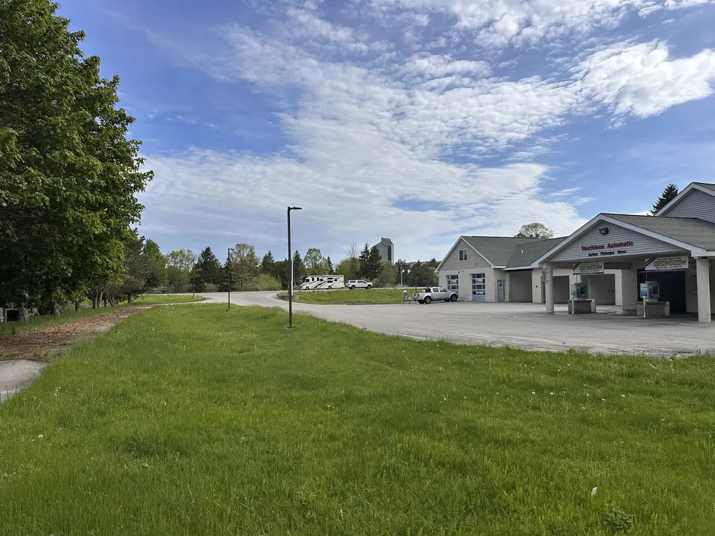 4220 E M 72 Acme Township MI 49690