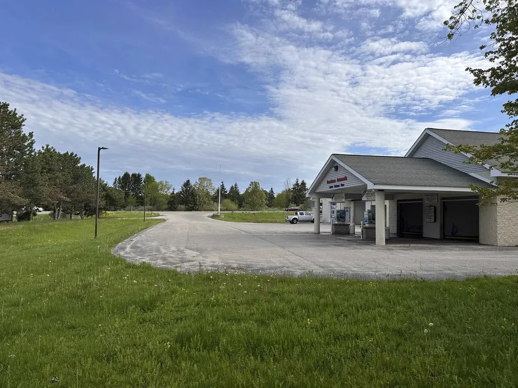 4220 E M 72 Acme Township MI 49690