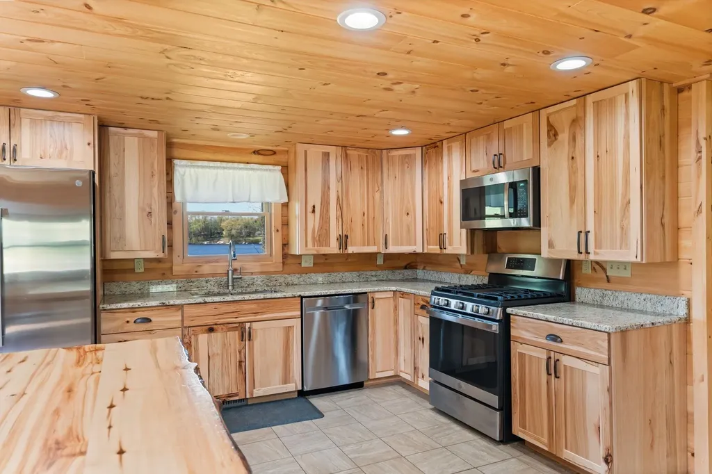 103 Arbutus Drive Clam Lake Township MI 49601