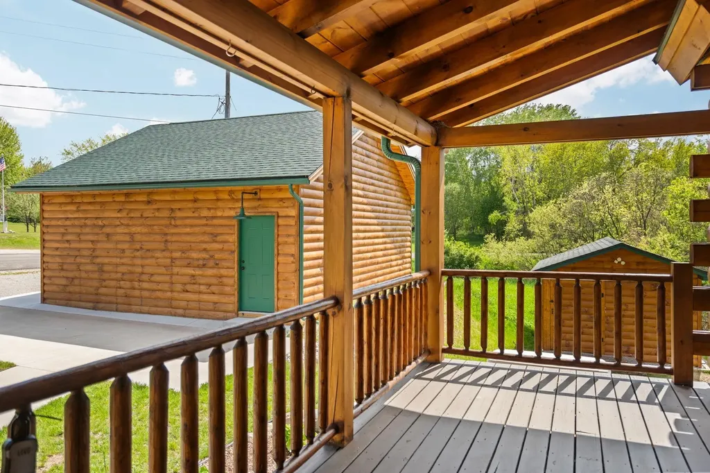 103 Arbutus Drive Clam Lake Township MI 49601