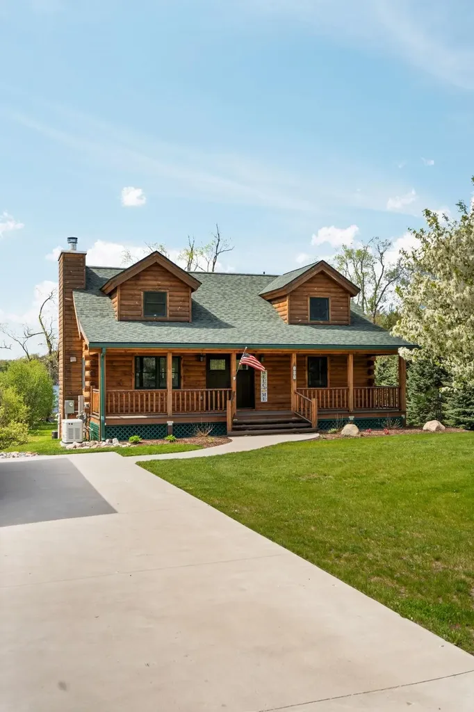 103 Arbutus Drive Clam Lake Township MI 49601