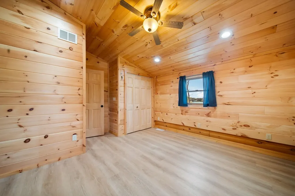 103 Arbutus Drive Clam Lake Township MI 49601