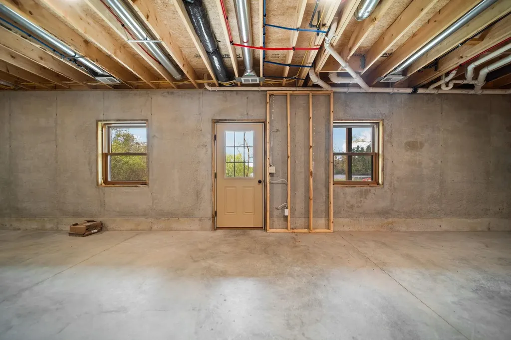103 Arbutus Drive Clam Lake Township MI 49601