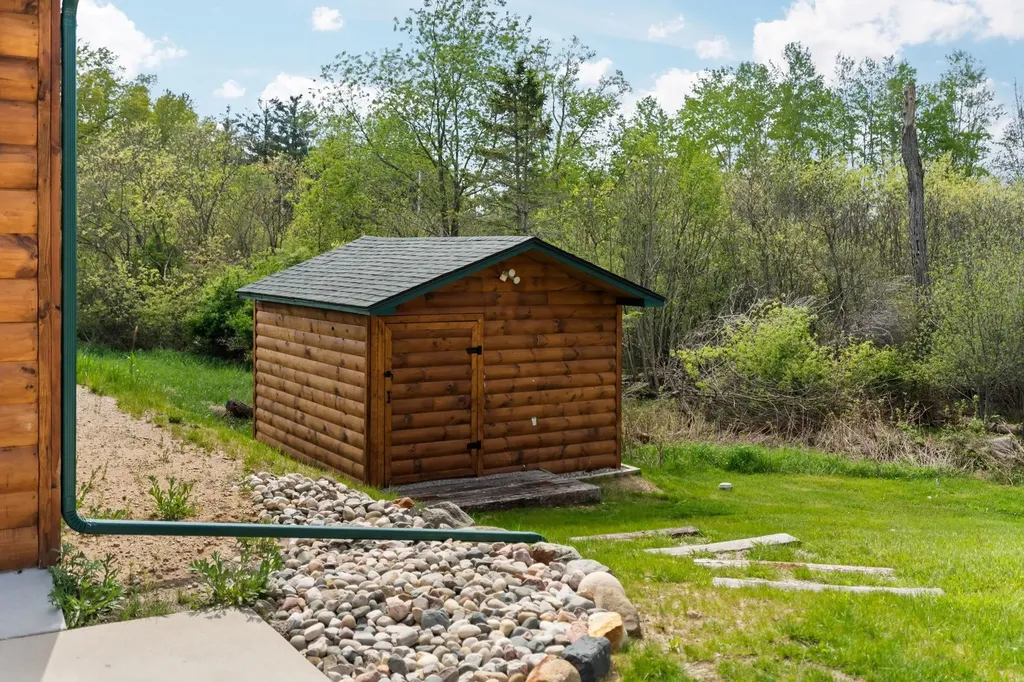 103 Arbutus Drive Clam Lake Township MI 49601