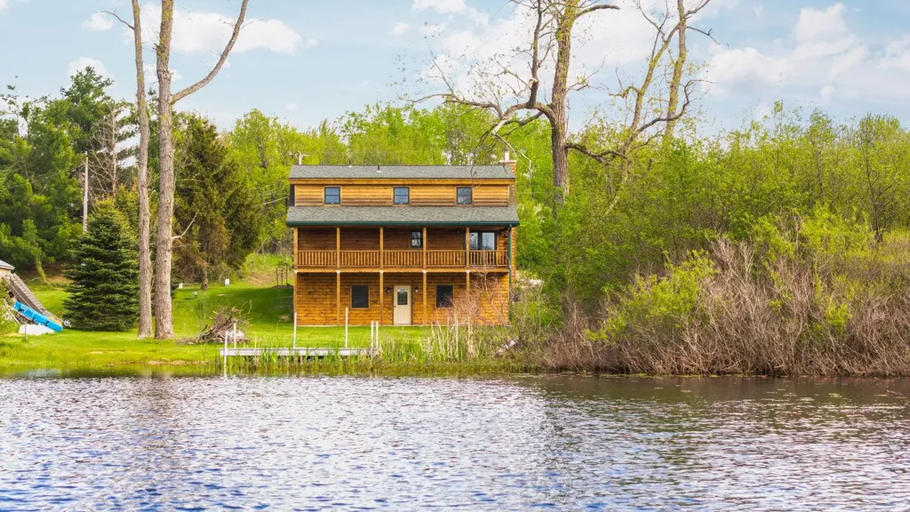 103 Arbutus Drive Clam Lake Township MI 49601