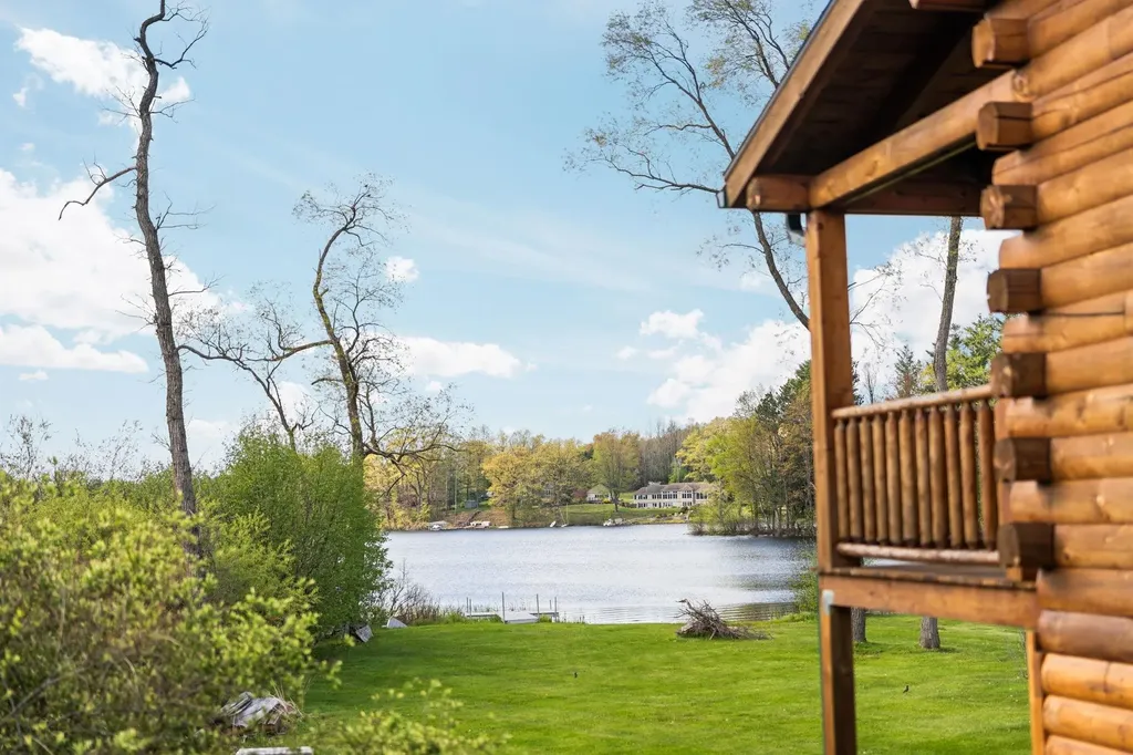 103 Arbutus Drive Clam Lake Township MI 49601