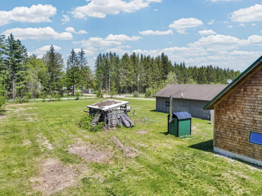 9330 E 10 1/2 Road Liberty Township MI 49663