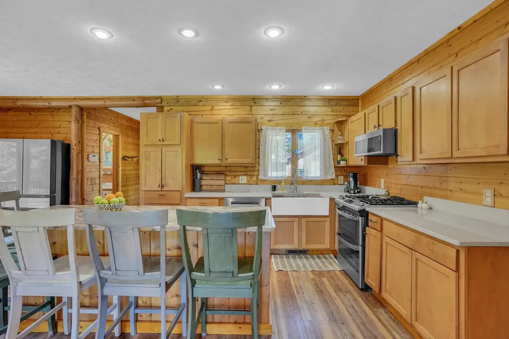 9330 E 10 1/2 Road Liberty Township MI 49663