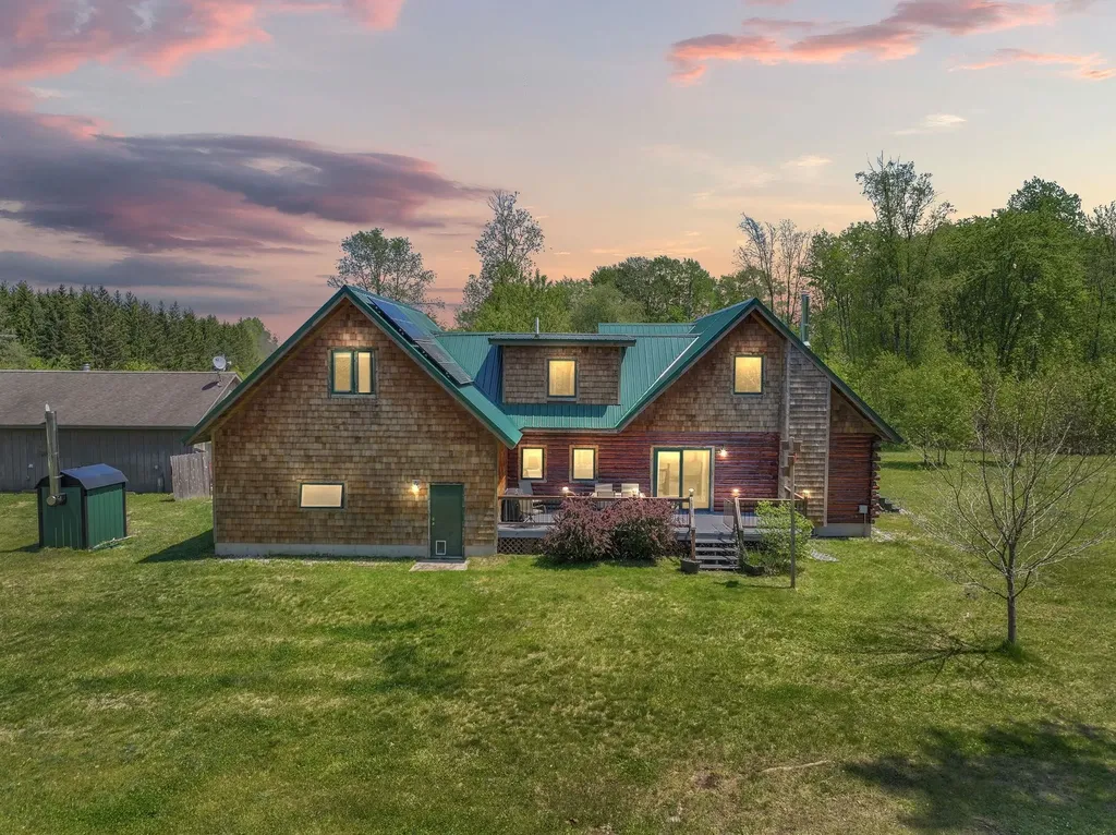9330 E 10 1/2 Road Liberty Township MI 49663