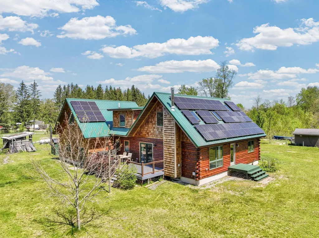 9330 E 10 1/2 Road Liberty Township MI 49663