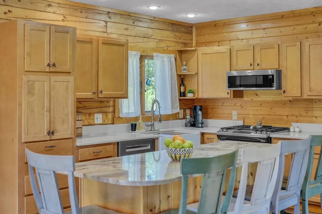 9330 E 10 1/2 Road Liberty Township MI 49663