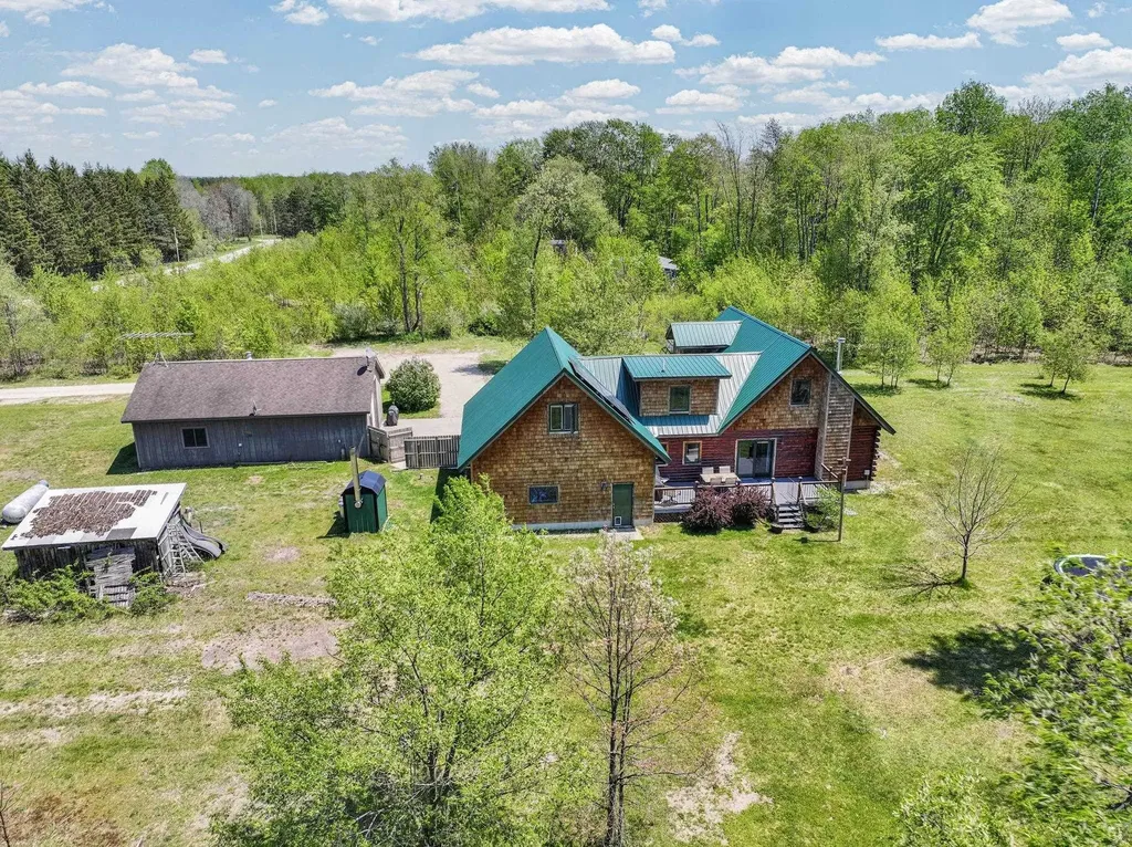 9330 E 10 1/2 Road Liberty Township MI 49663