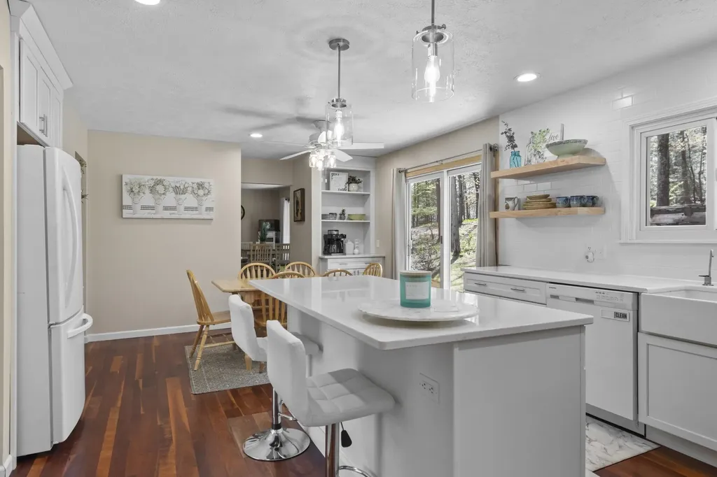 9191 E Tottenham Drive Traverse City City MI 49685