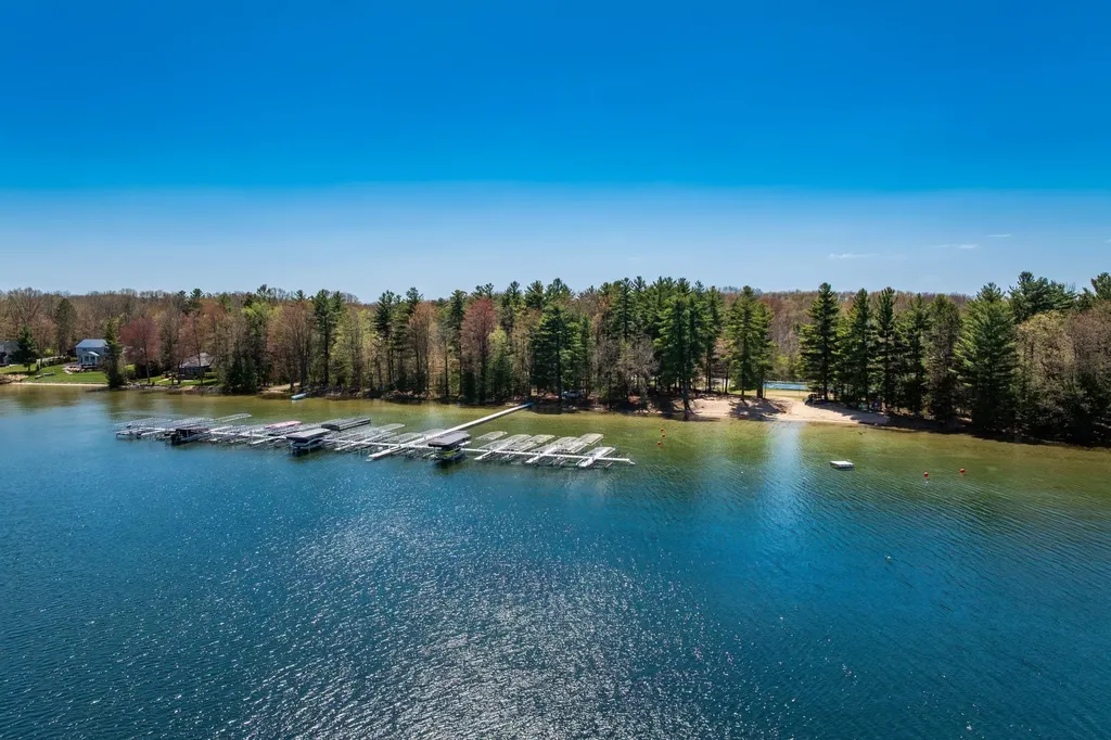 9191 E Tottenham Drive Traverse City City MI 49685