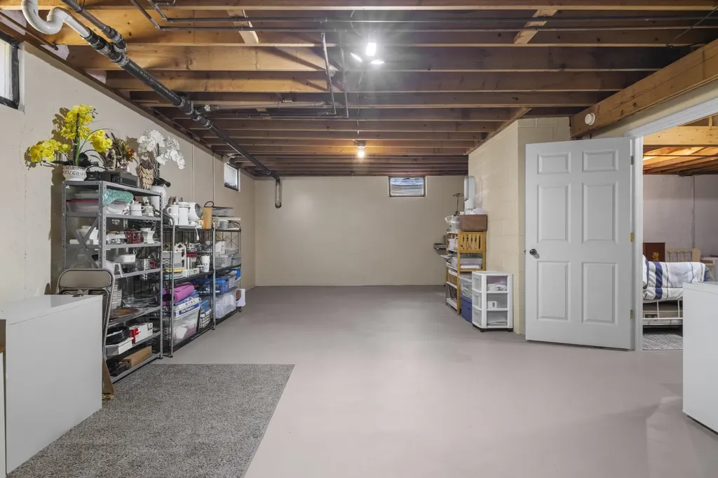 9191 E Tottenham Drive Traverse City City MI 49685