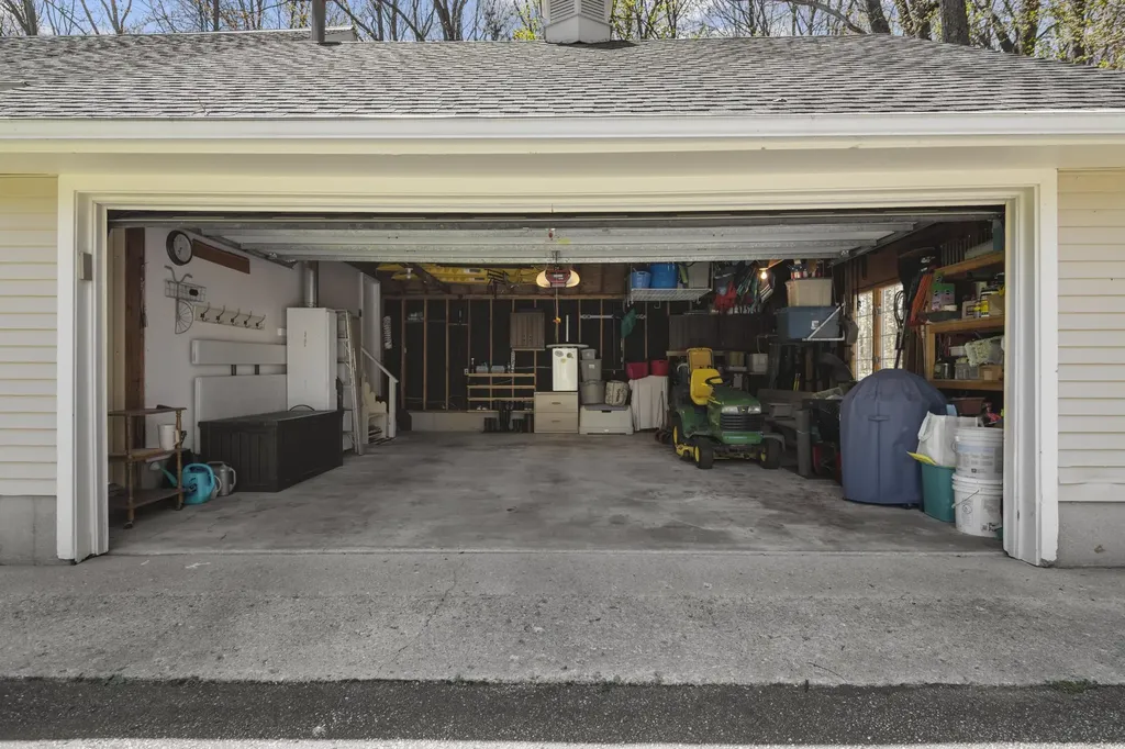 9191 E Tottenham Drive Traverse City City MI 49685