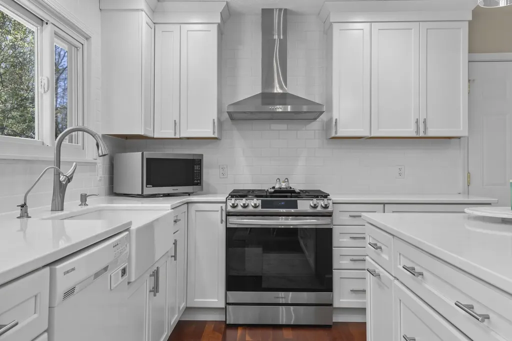 9191 E Tottenham Drive Traverse City City MI 49685