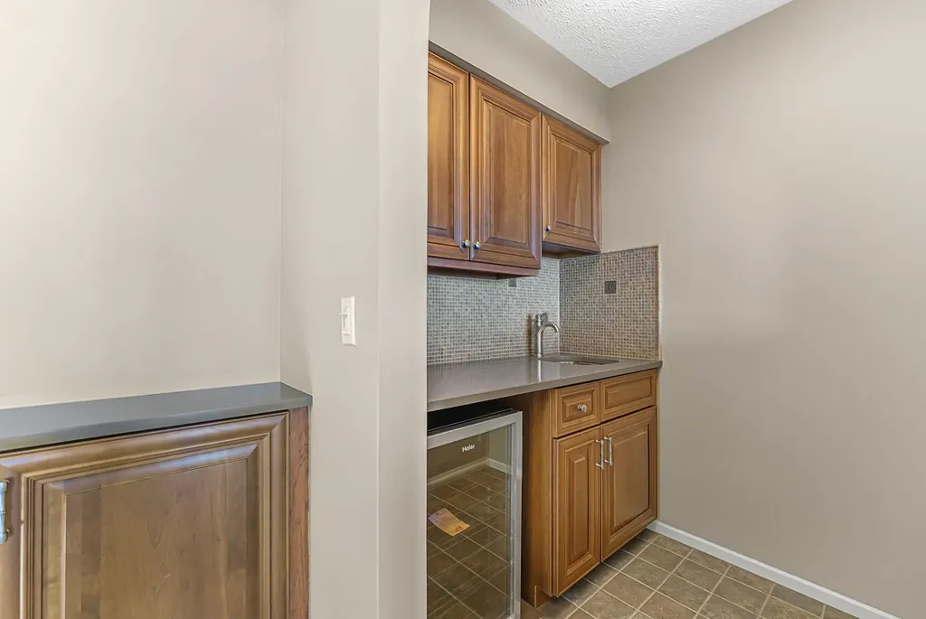 17744 Smokey Hollow Road Peninsula Township MI 49686