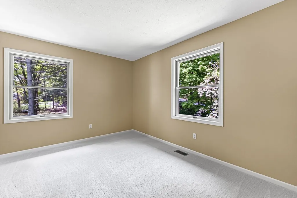 17744 Smokey Hollow Road Peninsula Township MI 49686