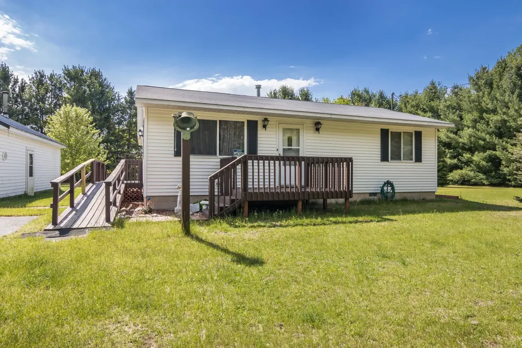 1836 Hanmer Road Benzonia Township MI 49616