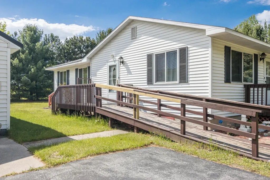 1836 Hanmer Road Benzonia Township MI 49616