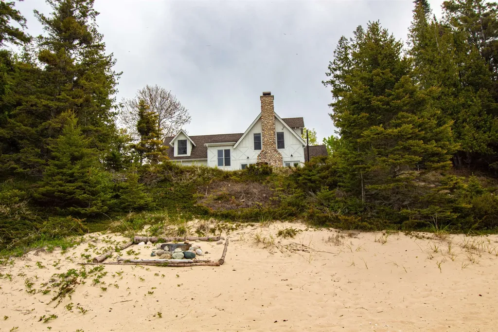 33171 Mrs Reddings Trail Peaine Township MI 49782