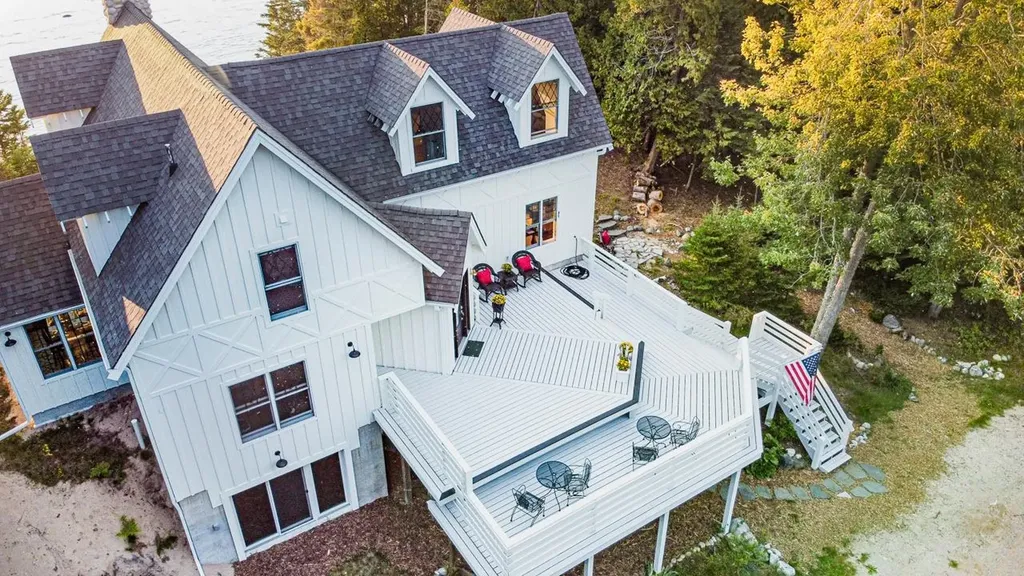 33171 Mrs Reddings Trail Peaine Township MI 49782