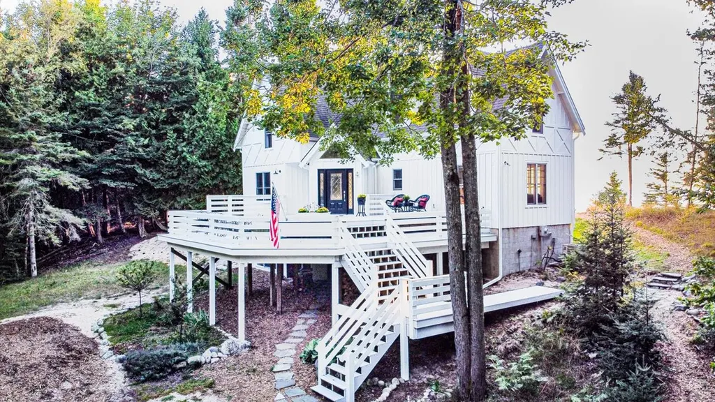 33171 Mrs Reddings Trail Peaine Township MI 49782