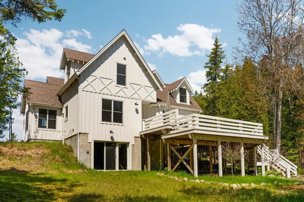 33171 Mrs Reddings Trail Peaine Township MI 49782