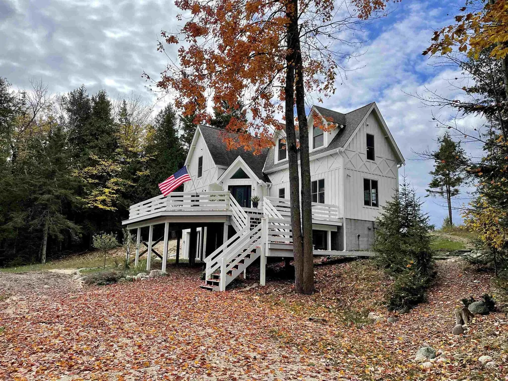33171 Mrs Reddings Trail Peaine Township MI 49782