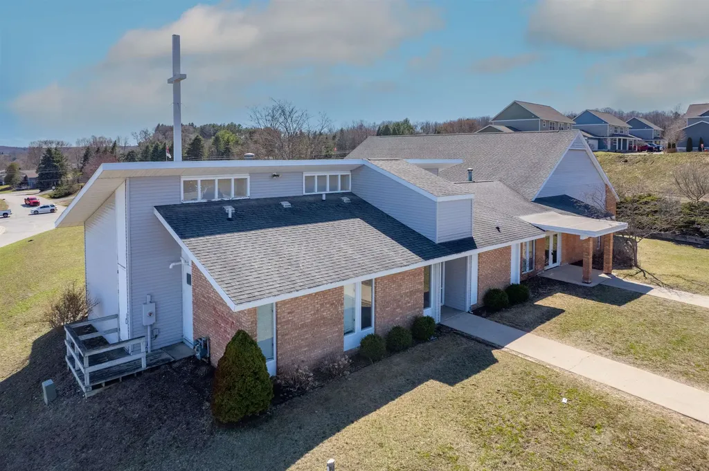 4050 Barnes Road Garfield Charter Township MI 49684
