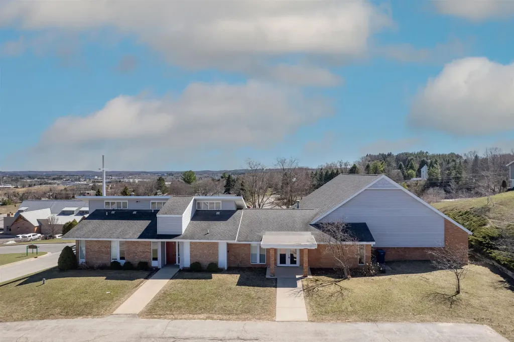 4050 Barnes Road Garfield Charter Township MI 49684