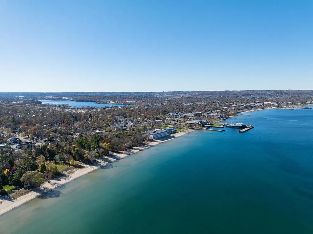 1242 Randall Court Traverse City City MI 49686