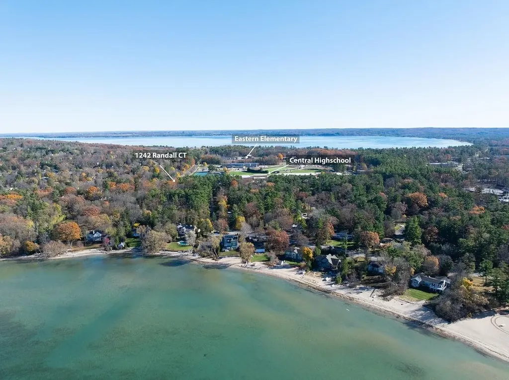 1242 Randall Court Traverse City City MI 49686