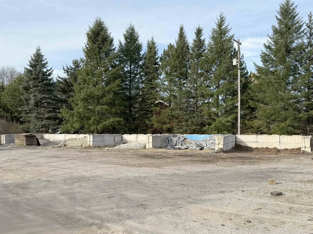 11428 S Us-31 Elk Rapids Township MI 49690