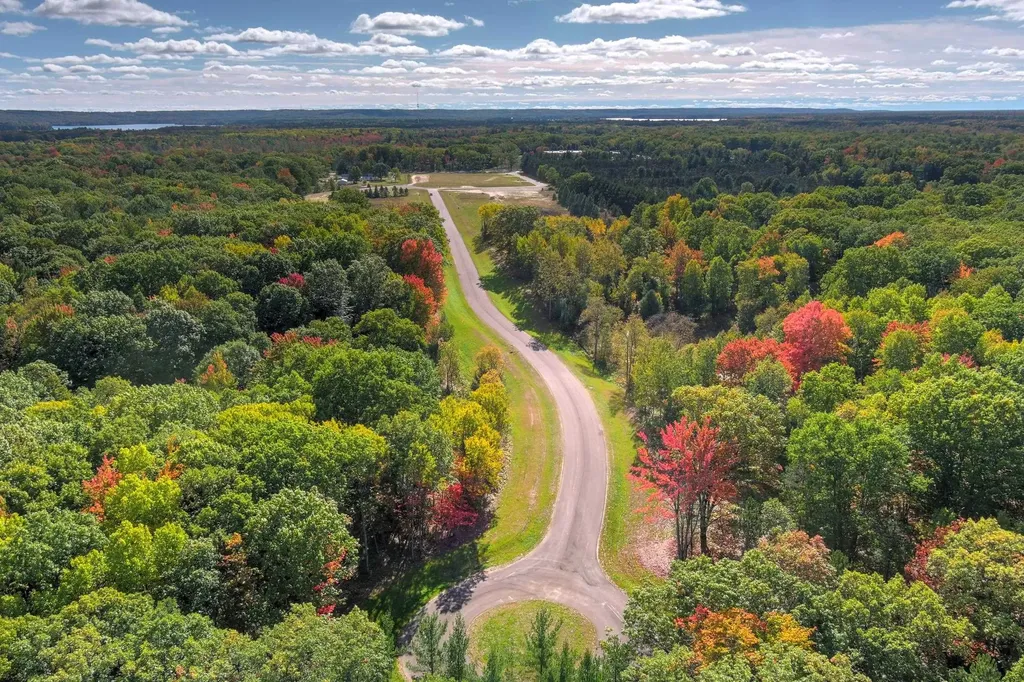 1647 Mary Lou Manor Green Lake Township MI 49643