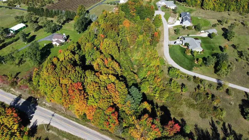 0 Palaestrum Road Whitewater Township MI 49690