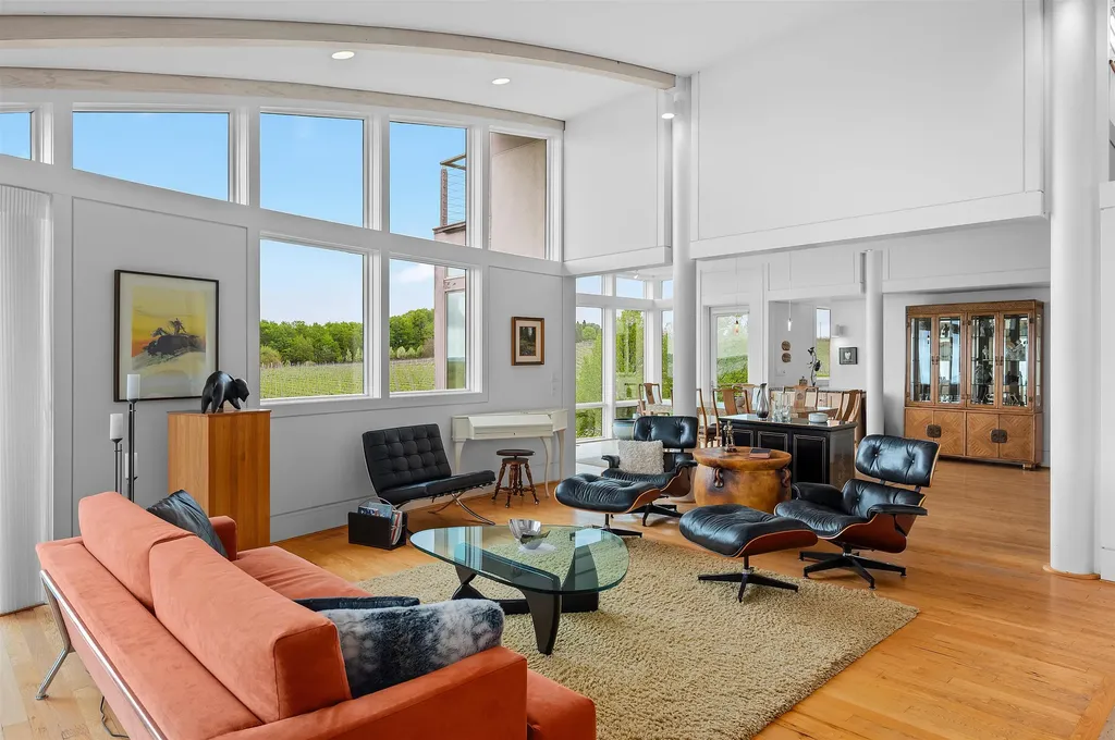 2721 Nelson Road Peninsula Township MI 49686