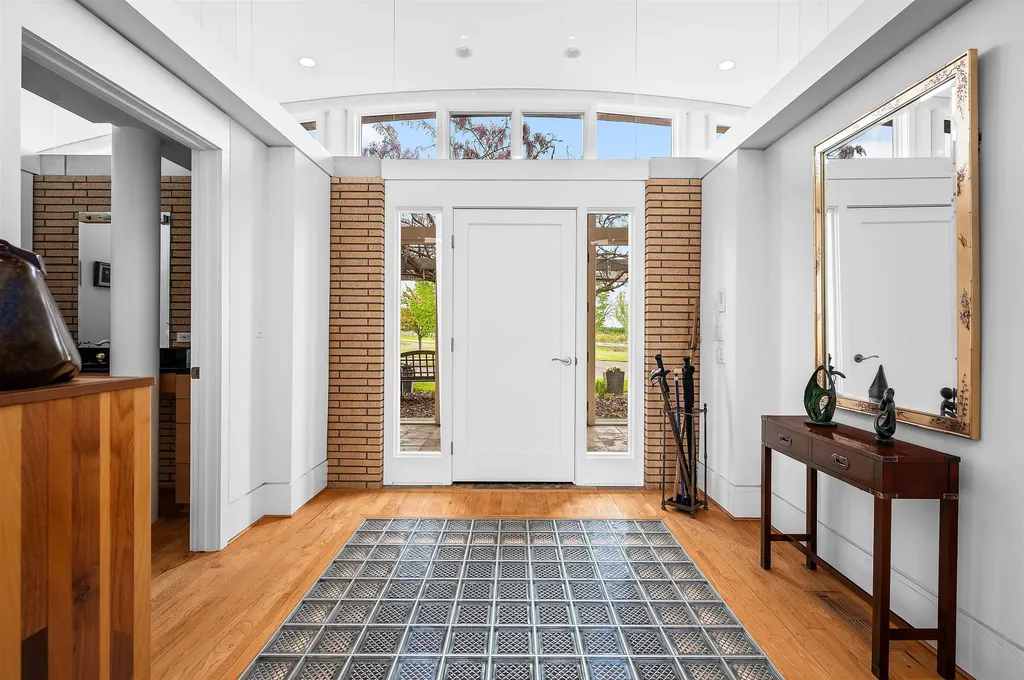2721 Nelson Road Peninsula Township MI 49686