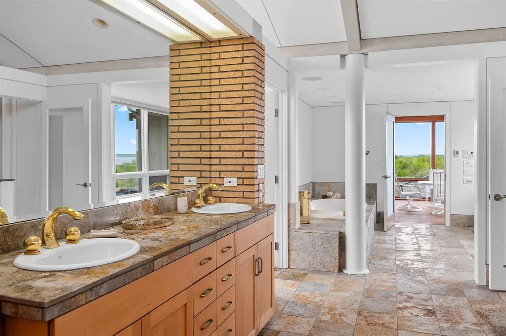 2721 Nelson Road Peninsula Township MI 49686