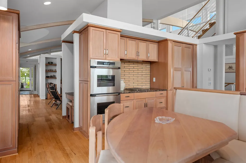 2721 Nelson Road Peninsula Township MI 49686