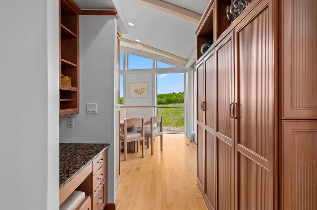 2721 Nelson Road Peninsula Township MI 49686