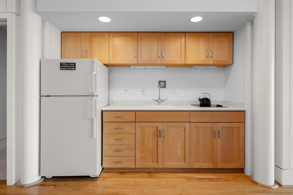 2721 Nelson Road Peninsula Township MI 49686
