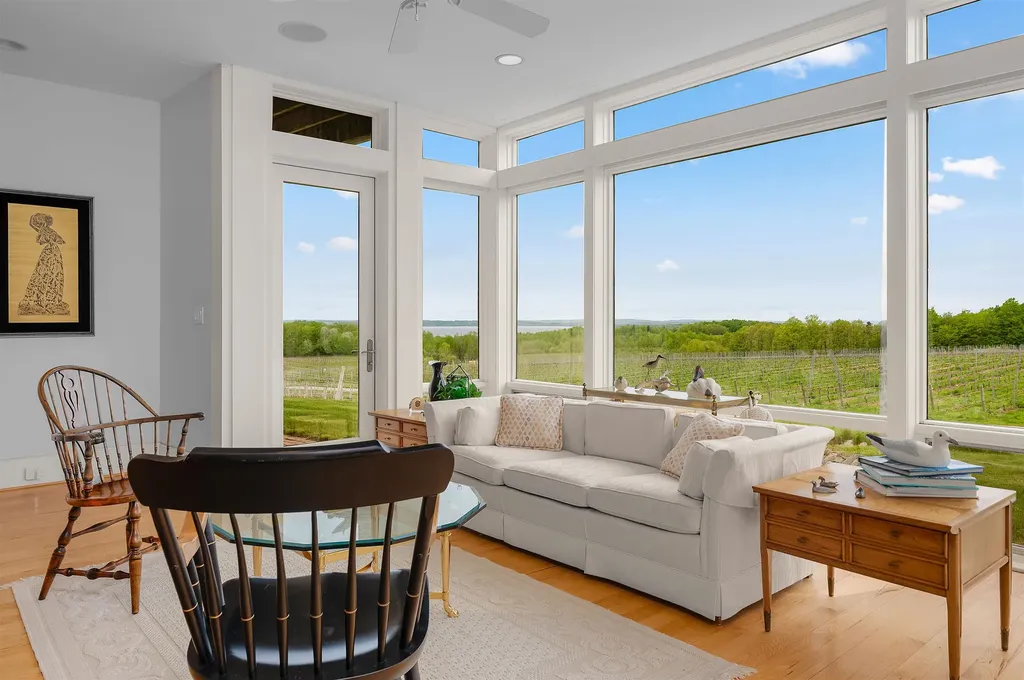 2721 Nelson Road Peninsula Township MI 49686