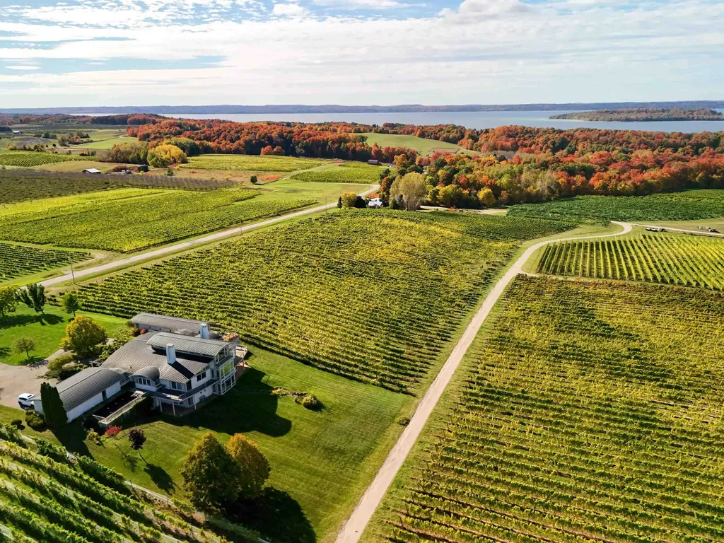 2721 Nelson Road Peninsula Township MI 49686