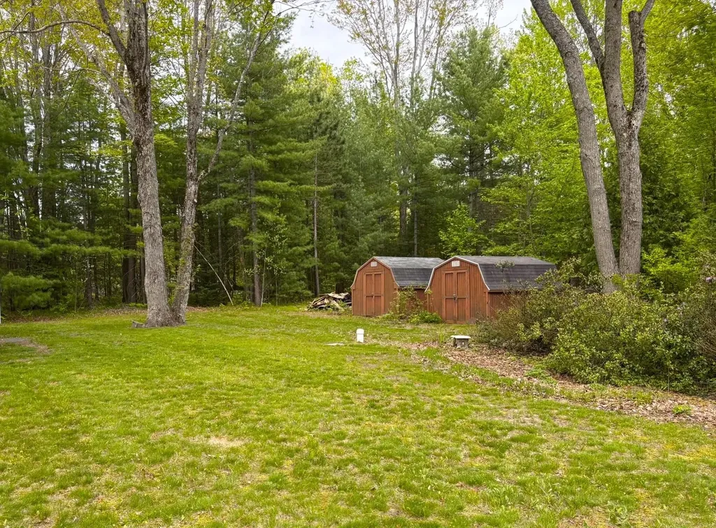8921 Us-31 Green Lake Township MI 49637