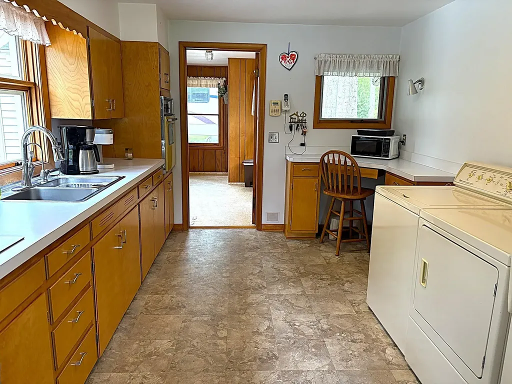 8921 Us-31 Green Lake Township MI 49637