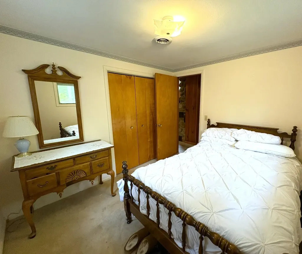 8921 Us-31 Green Lake Township MI 49637