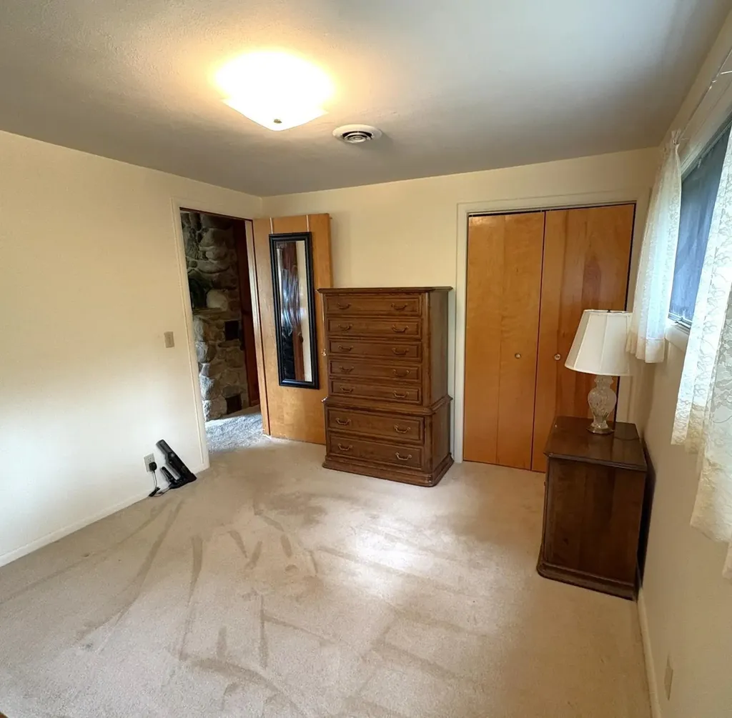 8921 Us-31 Green Lake Township MI 49637