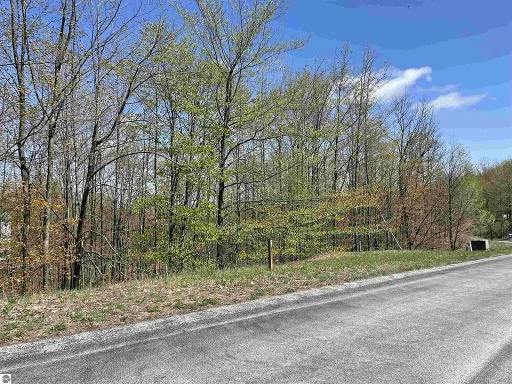 4863 Grayhawk Boulevard Garfield Charter Township MI 49684